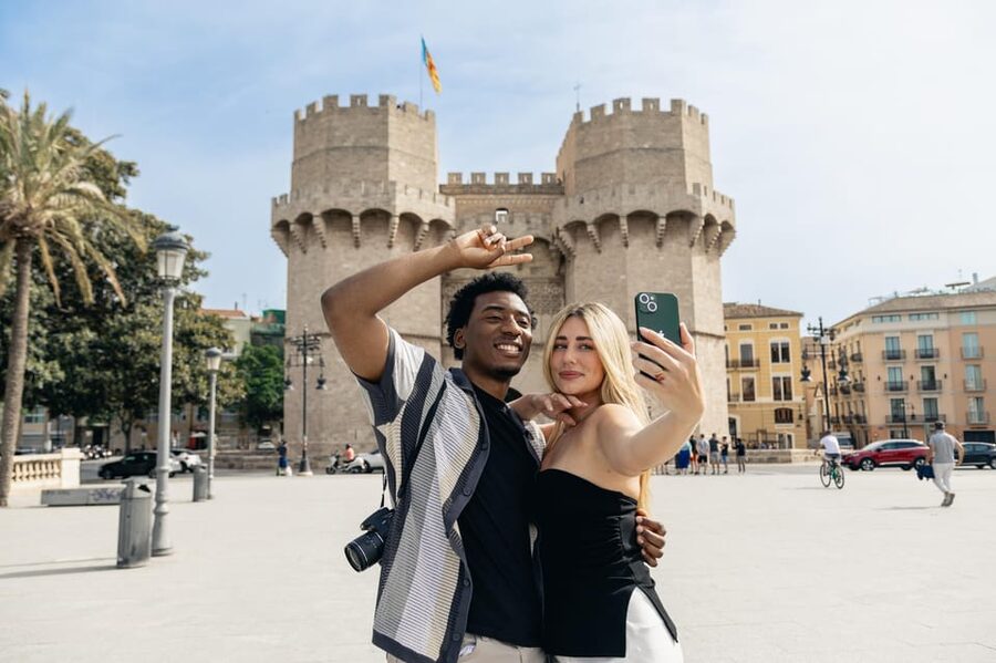 Valencia: Cathedral, St Nicholas, and Lonja de la Seda Tour - Key points worth knowing