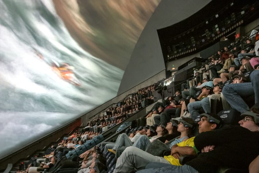 Valencia: City of Arts and Science 3D Movie at Hemisfèric - Price and value: does $10 make sense here?