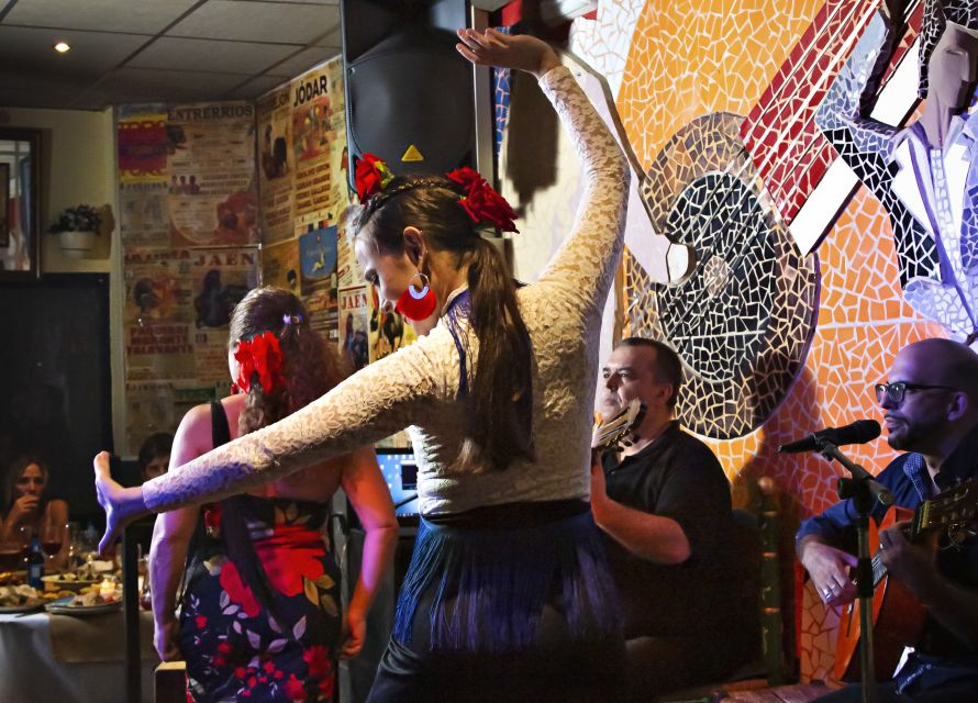 Valencia: Flamenco at Toro y La Luna with optional Dinner - Key things that make El Toro y La Luna worth your night