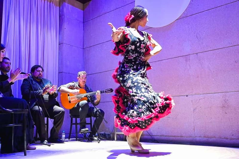 Valencia: La Linterna Flamenco Show - Dress code, rules, and audience vibe you should expect