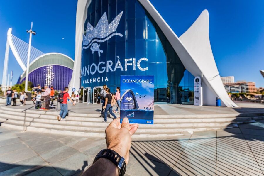 Valencia: Oceanogràfic Entry Ticket - Oceanogràfic in Valencia, right in the City of Arts and Sciences