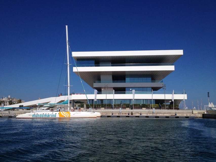 Valencia: Sailing Catamaran Cruise with Valencian Lunch - A 3-hour Mediterranean break from the port