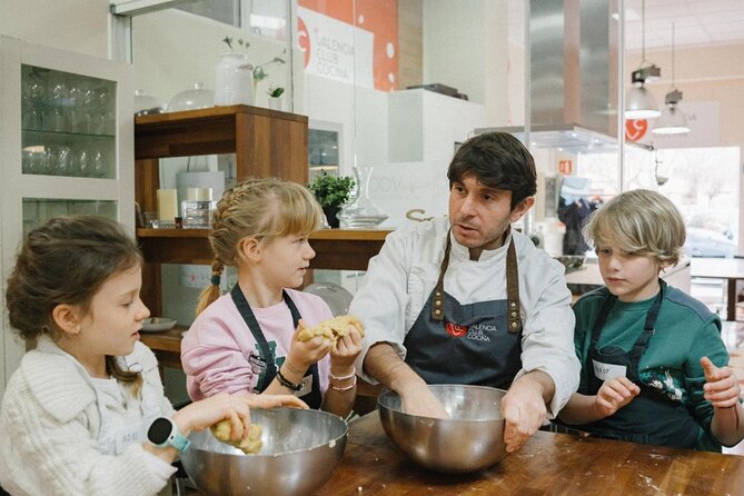 Valencian paella workshop and visit to the Algiros market - Price and Value for an English Paella Workshop at $82.27